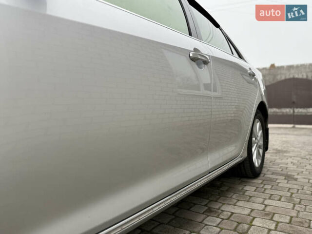 Серый Тойота Камри, объемом двигателя 2.5 л и пробегом 220 тыс. км за 12900 $, фото 6 на Automoto.ua