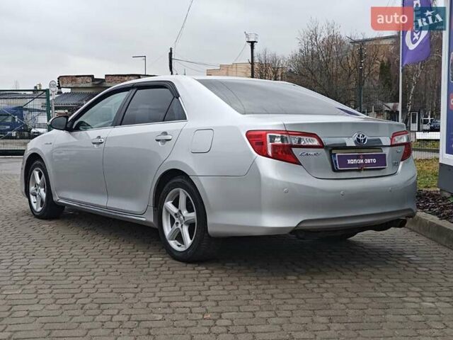 Серый Тойота Камри, объемом двигателя 2.49 л и пробегом 254 тыс. км за 11900 $, фото 9 на Automoto.ua