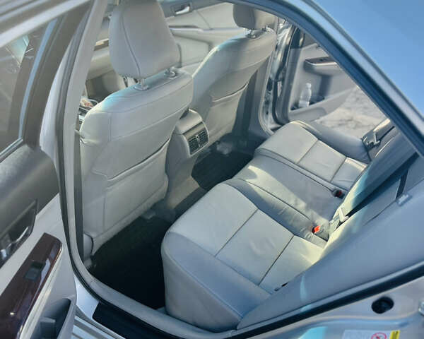 Серый Тойота Камри, объемом двигателя 2.5 л и пробегом 155 тыс. км за 13000 $, фото 25 на Automoto.ua