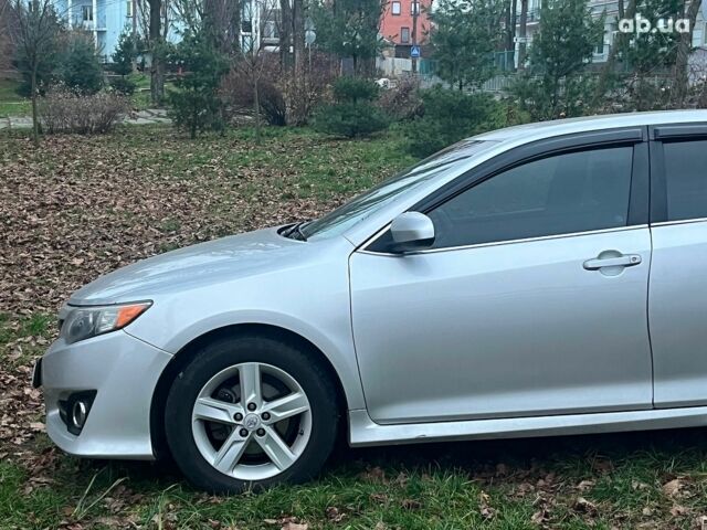 Серый Тойота Камри, объемом двигателя 2.5 л и пробегом 297 тыс. км за 10390 $, фото 5 на Automoto.ua