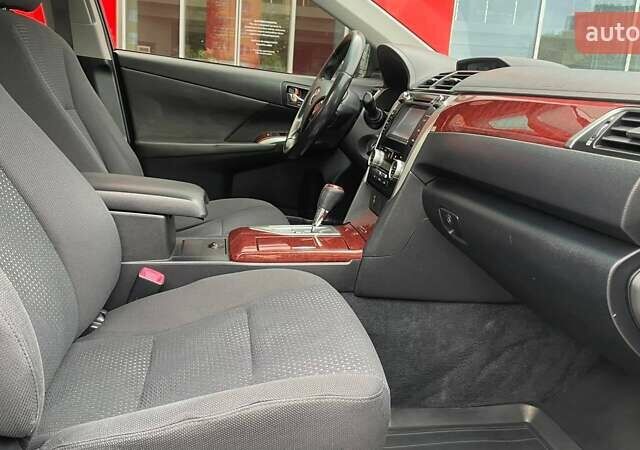 Серый Тойота Камри, объемом двигателя 2.5 л и пробегом 234 тыс. км за 15533 $, фото 6 на Automoto.ua