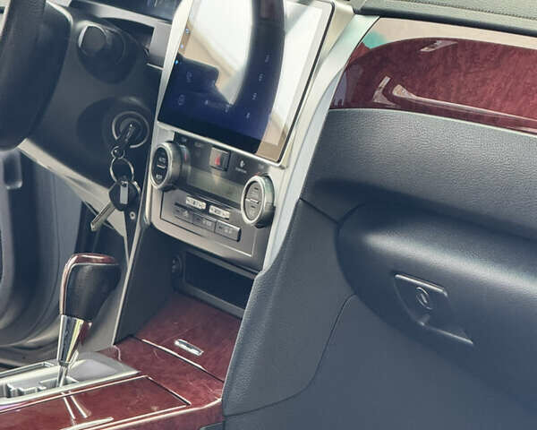 Тойота Камри 2013 в Одессе на Automoto.ua Серый Тойота Камри, объемом двигателя 2.5 л и пробегом 173 тыс. км за 12800 $, фото 23 на Automoto.ua