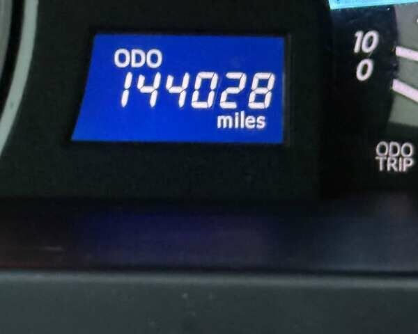 Сірий Тойота Камрі, об'ємом двигуна 2.49 л та пробігом 230 тис. км за 11000 $, фото 2 на Automoto.ua