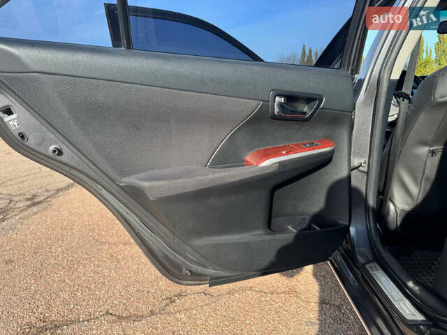 Сірий Тойота Камрі, об'ємом двигуна 2.5 л та пробігом 240 тис. км за 12999 $, фото 31 на Automoto.ua