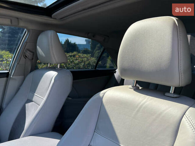 Серый Тойота Камри, объемом двигателя 2.49 л и пробегом 114 тыс. км за 16500 $, фото 17 на Automoto.ua