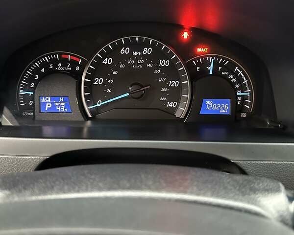 Серый Тойота Камри, объемом двигателя 2.5 л и пробегом 190 тыс. км за 11800 $, фото 5 на Automoto.ua