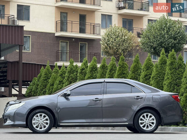 Тойота Камри 2013 в Одессе на Automoto.ua Серый Тойота Камри, объемом двигателя 2.5 л и пробегом 173 тыс. км за 12800 $, фото 3 на Automoto.ua