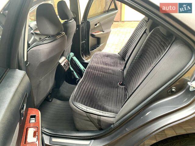 Сірий Тойота Камрі, об'ємом двигуна 2.49 л та пробігом 225 тис. км за 12800 $, фото 34 на Automoto.ua