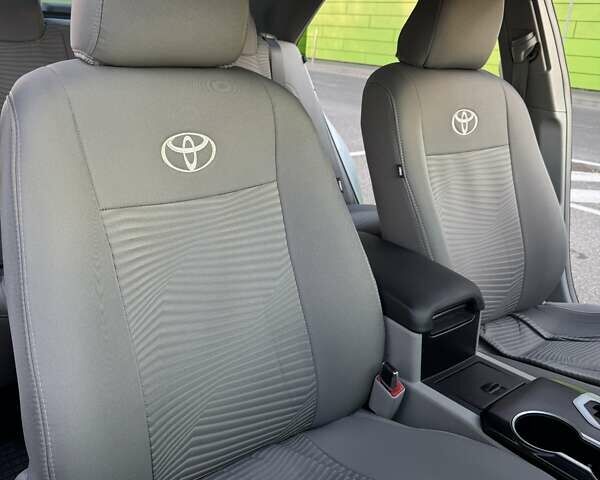 Сірий Тойота Камрі, об'ємом двигуна 2.49 л та пробігом 225 тис. км за 11500 $, фото 14 на Automoto.ua