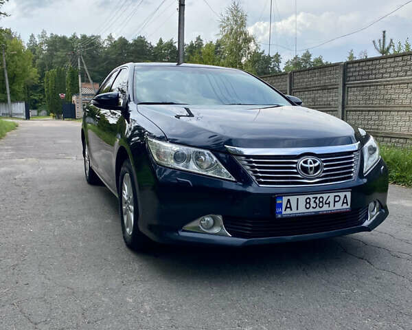 Сірий Тойота Камрі, об'ємом двигуна 2.5 л та пробігом 268 тис. км за 11800 $, фото 2 на Automoto.ua