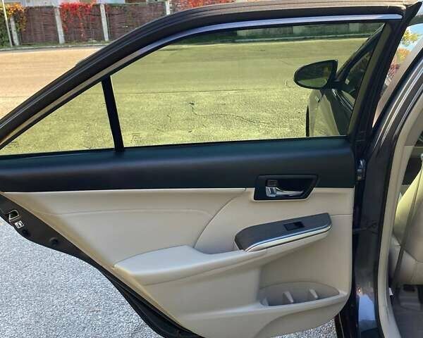 Сірий Тойота Камрі, об'ємом двигуна 2.49 л та пробігом 135 тис. км за 14900 $, фото 18 на Automoto.ua