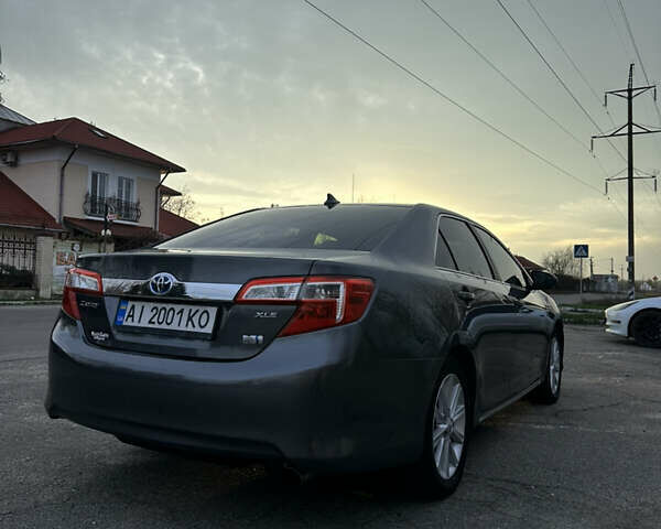 Серый Тойота Камри, объемом двигателя 2.49 л и пробегом 135 тыс. км за 14200 $, фото 3 на Automoto.ua