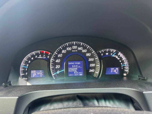 Серый Тойота Камри, объемом двигателя 2.5 л и пробегом 225 тыс. км за 12300 $, фото 12 на Automoto.ua