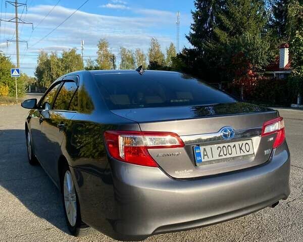 Сірий Тойота Камрі, об'ємом двигуна 2.49 л та пробігом 135 тис. км за 14900 $, фото 4 на Automoto.ua