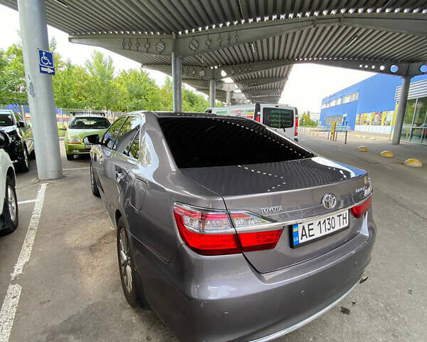 Сірий Тойота Камрі, об'ємом двигуна 2.5 л та пробігом 185 тис. км за 14000 $, фото 1 на Automoto.ua