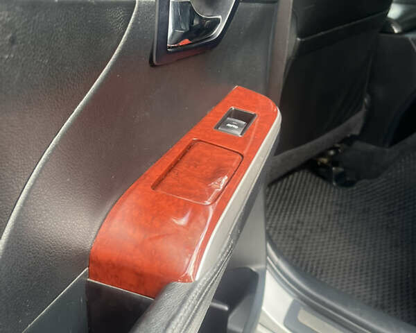 Серый Тойота Камри, объемом двигателя 2.5 л и пробегом 210 тыс. км за 12700 $, фото 15 на Automoto.ua