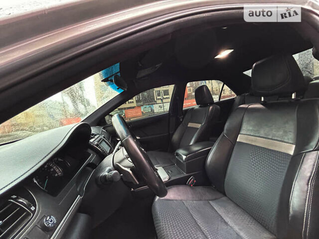 Серый Тойота Камри, объемом двигателя 2.5 л и пробегом 255 тыс. км за 11999 $, фото 7 на Automoto.ua