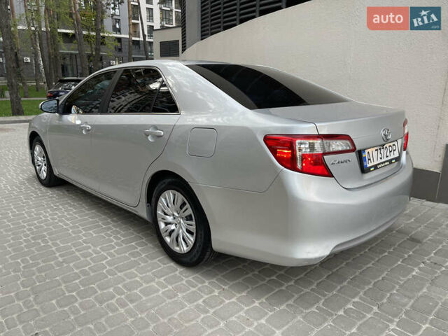 Серый Тойота Камри, объемом двигателя 2.5 л и пробегом 139 тыс. км за 13000 $, фото 8 на Automoto.ua