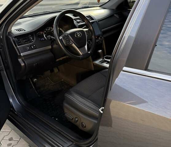 Сірий Тойота Камрі, об'ємом двигуна 2.49 л та пробігом 209 тис. км за 11700 $, фото 7 на Automoto.ua