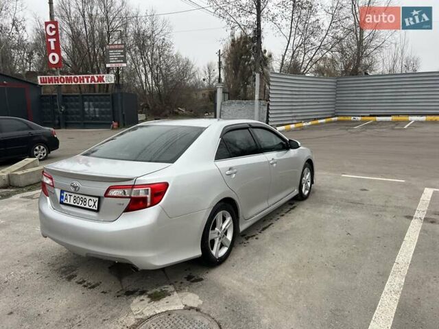 Серый Тойота Камри, объемом двигателя 2.5 л и пробегом 297 тыс. км за 10300 $, фото 7 на Automoto.ua