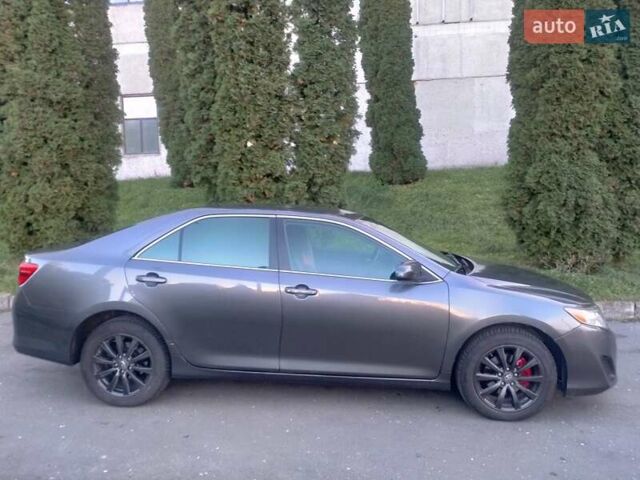 Тойота Камрі 2013 у Хмельницькому на Automoto.ua Сірий Тойота Камрі, об'ємом двигуна 2.5 л та пробігом 137 тис. км за 9900 $, фото 8 на Automoto.ua