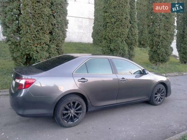 Тойота Камрі 2013 у Хмельницькому на Automoto.ua Сірий Тойота Камрі, об'ємом двигуна 2.5 л та пробігом 137 тис. км за 9900 $, фото 2 на Automoto.ua