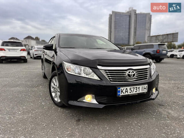 Сірий Тойота Камрі, об'ємом двигуна 2.5 л та пробігом 292 тис. км за 13500 $, фото 2 на Automoto.ua