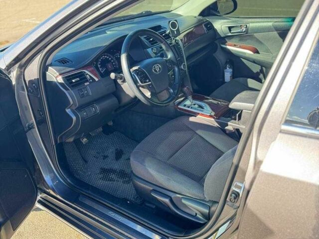 Серый Тойота Камри, объемом двигателя 2.5 л и пробегом 225 тыс. км за 12300 $, фото 15 на Automoto.ua