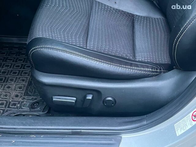 Серый Тойота Камри, объемом двигателя 2.5 л и пробегом 297 тыс. км за 10390 $, фото 28 на Automoto.ua