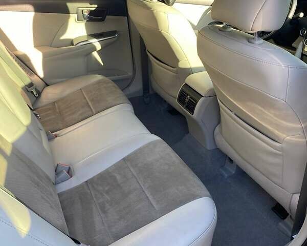 Сірий Тойота Камрі, об'ємом двигуна 2.49 л та пробігом 135 тис. км за 14900 $, фото 21 на Automoto.ua