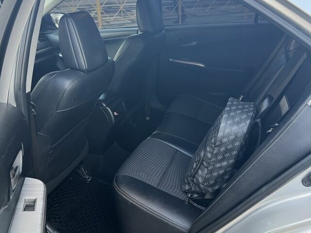 Сірий Тойота Камрі, об'ємом двигуна 2.5 л та пробігом 193 тис. км за 11000 $, фото 6 на Automoto.ua