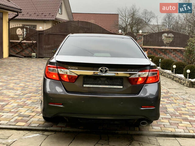 Сірий Тойота Камрі, об'ємом двигуна 2.49 л та пробігом 225 тис. км за 12800 $, фото 6 на Automoto.ua