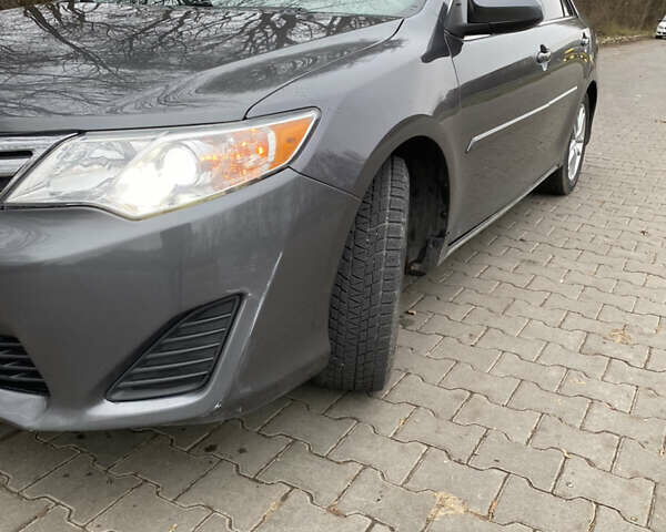 Сірий Тойота Камрі, об'ємом двигуна 2.4 л та пробігом 241 тис. км за 12600 $, фото 15 на Automoto.ua