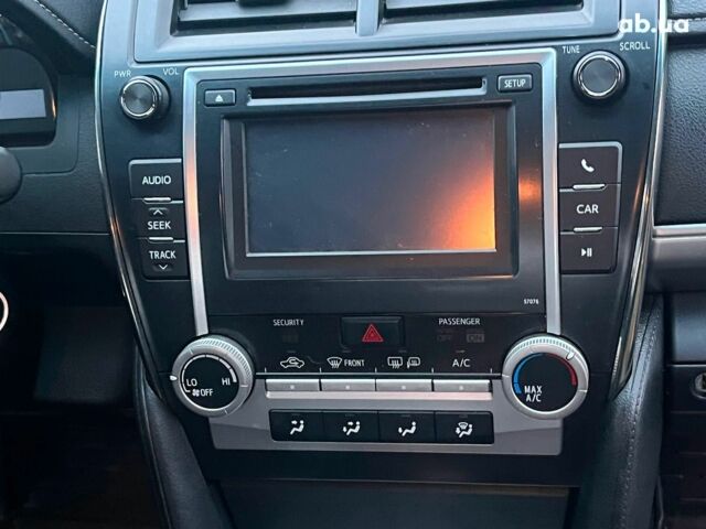 Серый Тойота Камри, объемом двигателя 2.5 л и пробегом 297 тыс. км за 10390 $, фото 19 на Automoto.ua