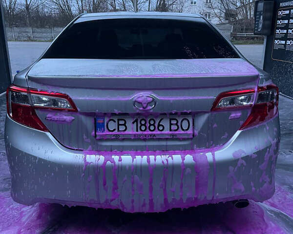 Сірий Тойота Камрі, об'ємом двигуна 2.49 л та пробігом 225 тис. км за 11400 $, фото 4 на Automoto.ua