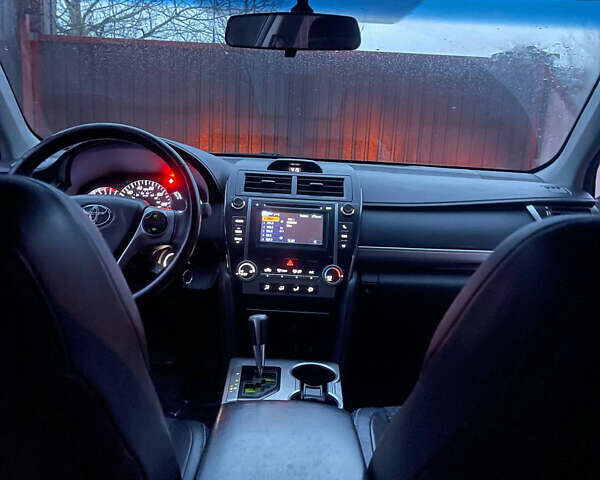 Сірий Тойота Камрі, об'ємом двигуна 2.49 л та пробігом 225 тис. км за 11400 $, фото 15 на Automoto.ua