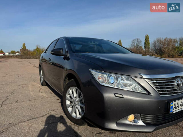 Сірий Тойота Камрі, об'ємом двигуна 2.5 л та пробігом 240 тис. км за 12999 $, фото 20 на Automoto.ua