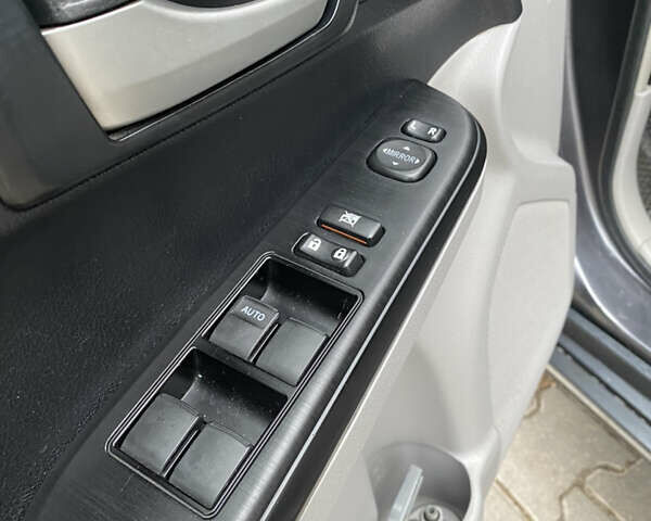 Сірий Тойота Камрі, об'ємом двигуна 2.4 л та пробігом 241 тис. км за 12600 $, фото 20 на Automoto.ua