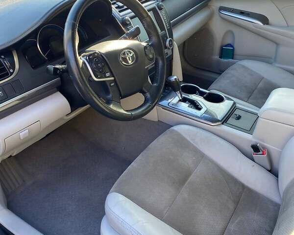 Сірий Тойота Камрі, об'ємом двигуна 2.49 л та пробігом 135 тис. км за 14900 $, фото 9 на Automoto.ua