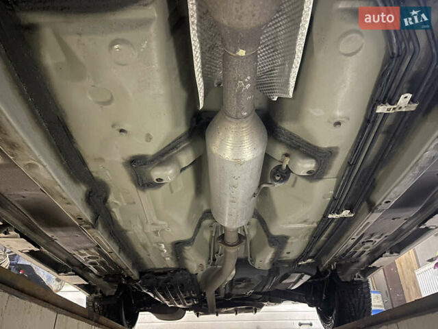 Серый Тойота Камри, объемом двигателя 2.5 л и пробегом 139 тыс. км за 13000 $, фото 3 на Automoto.ua