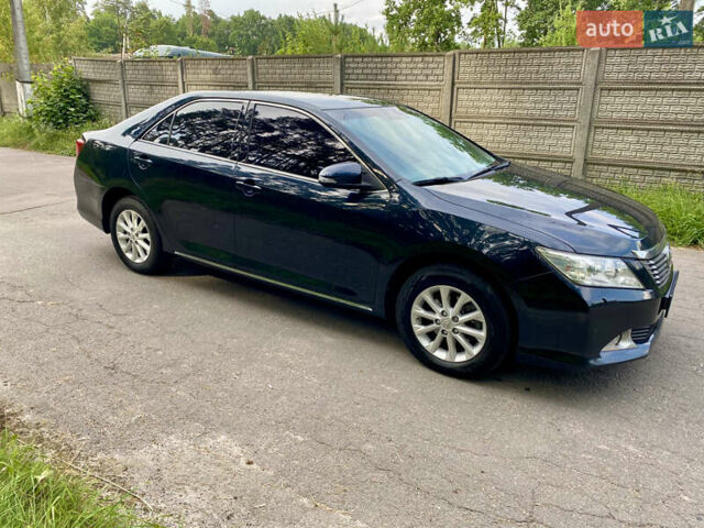 Сірий Тойота Камрі, об'ємом двигуна 2.5 л та пробігом 268 тис. км за 11800 $, фото 5 на Automoto.ua
