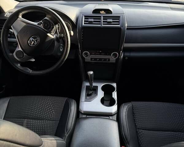 Сірий Тойота Камрі, об'ємом двигуна 2.49 л та пробігом 209 тис. км за 11700 $, фото 8 на Automoto.ua