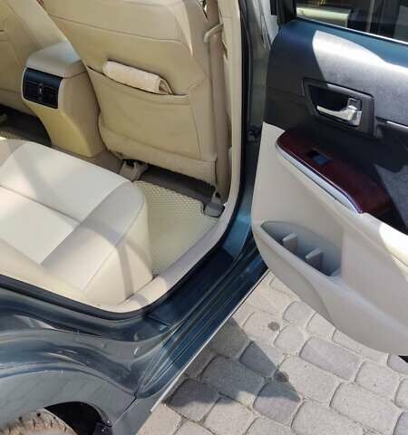 Серый Тойота Камри, объемом двигателя 2.5 л и пробегом 202 тыс. км за 12500 $, фото 11 на Automoto.ua