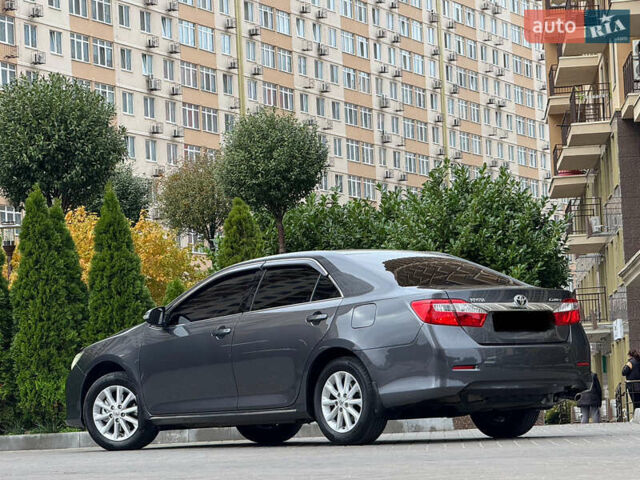 Сірий Тойота Камрі, об'ємом двигуна 2.5 л та пробігом 173 тис. км за 12800 $, фото 27 на Automoto.ua