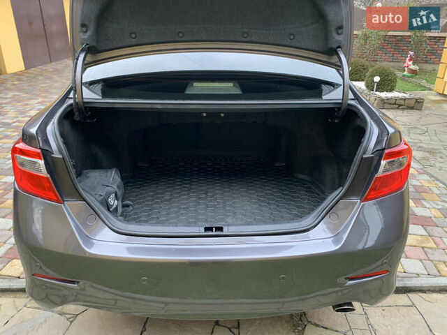 Сірий Тойота Камрі, об'ємом двигуна 2.49 л та пробігом 225 тис. км за 12800 $, фото 10 на Automoto.ua