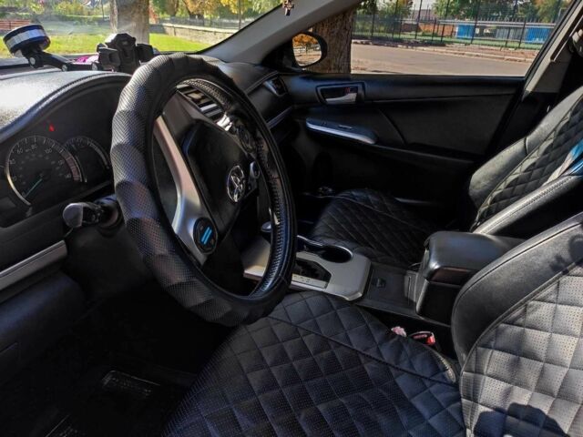Сірий Тойота Камрі, об'ємом двигуна 2.5 л та пробігом 280 тис. км за 11800 $, фото 10 на Automoto.ua