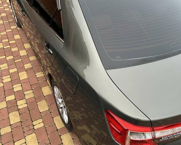 Серый Тойота Камри, объемом двигателя 2.5 л и пробегом 190 тыс. км за 11800 $, фото 2 на Automoto.ua