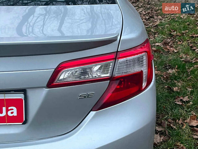 Сірий Тойота Камрі, об'ємом двигуна 2.5 л та пробігом 297 тис. км за 10390 $, фото 10 на Automoto.ua