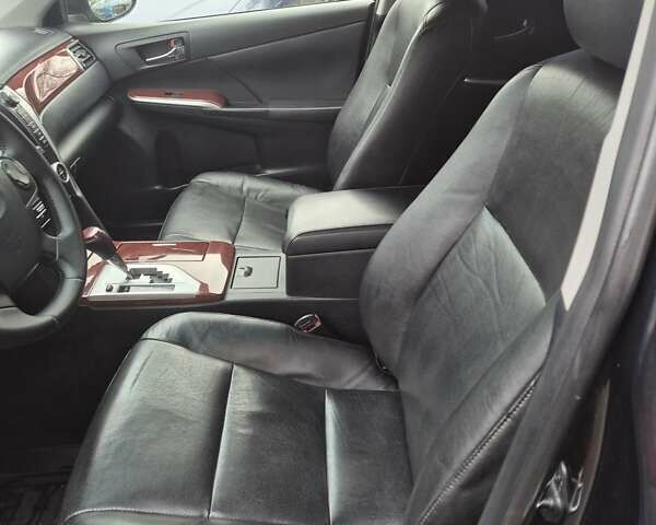 Сірий Тойота Камрі, об'ємом двигуна 2.5 л та пробігом 201 тис. км за 13400 $, фото 14 на Automoto.ua