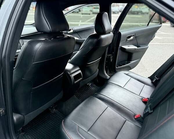 Сірий Тойота Камрі, об'ємом двигуна 2.49 л та пробігом 230 тис. км за 11000 $, фото 18 на Automoto.ua